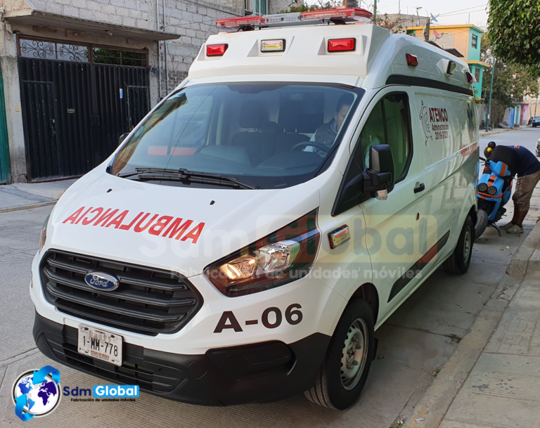 Equipo y Equipamiento de Ambulancias de Traslado