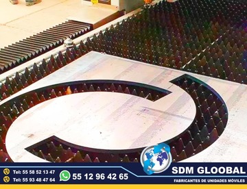 Sdm Global Mexico, Fabricacion conversion equipamiento y venta de Ambulancias de traslado y Unidades Medicas Moviles Especiales Hecho en Mexico. Sdm Global Mexico empresa 100% especializada en la venta fabricación conversión equipamiento de diferentes tipos de ambulancias de traslado y vehículos de emergencia, ofreciendo soluciones personalizadas para diversas necesidades en el mercado nacional.Dedicados a la fabricación de ambulancias y patrullas, ofreciendo servicios relacionados con la seguridad y emergencias, venta de unidades médicas móviles y ambulancias, además de carrocerías industriales, Somos un fabricante mexicano con más de 15 años de experiencia, especializado en la fabricación y comercialización de ambulancias y vehículos de rescate, con un enfoque en la alta calidad y el cumplimiento de normativas mexicanas.Diseñamos y equipamos ambulancias con la tecnología y los materiales necesarios para asegurar funcionalidad y seguridad, cumpliendo con las normativas mexicanas.En Sdm Global Mexico nos dedicamos a la Fabricacion conversion equipamiento y venta de Unidades Moviles Medicas Especiales en Mexico, somos fabricantes directos en Mexico.